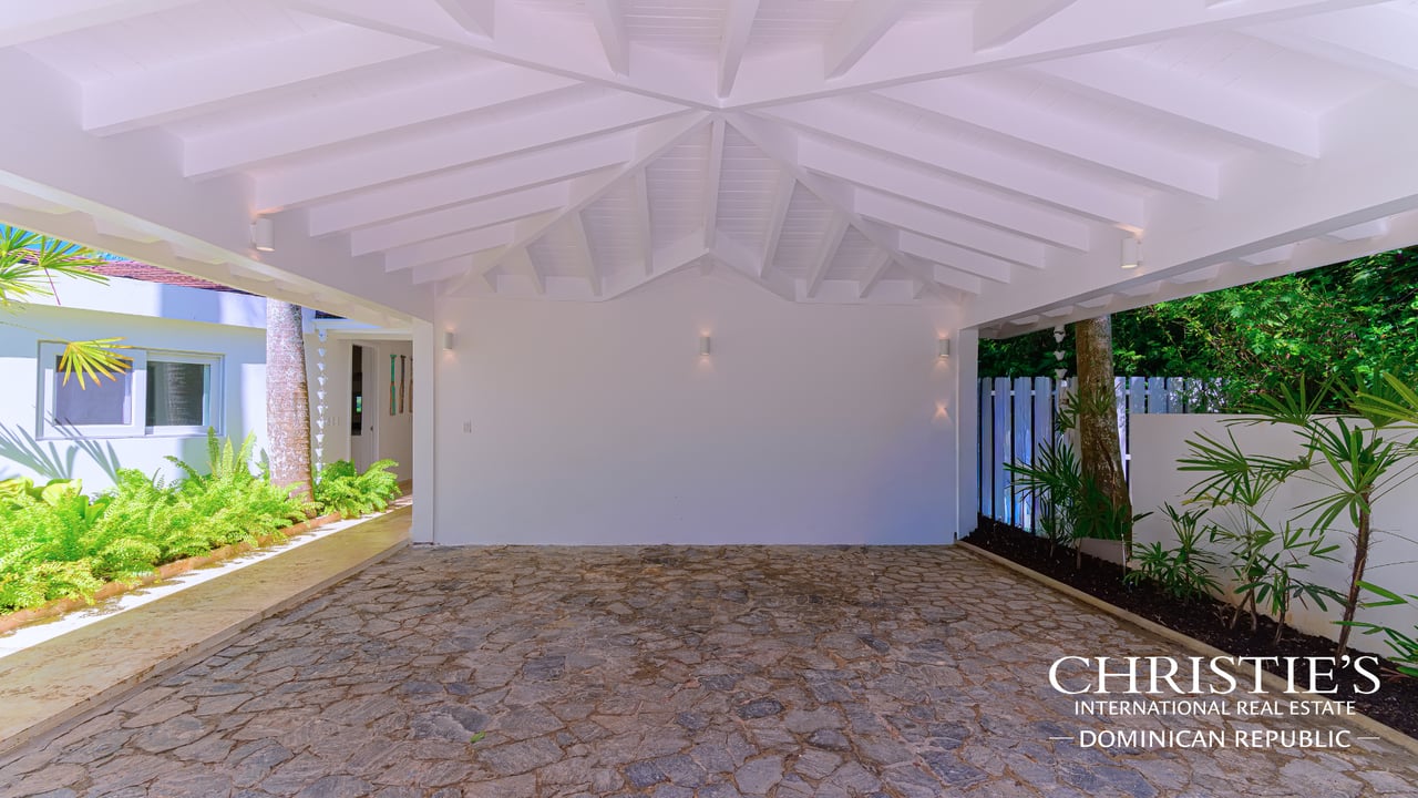 Luxury Ocean View Villa in the Puerto Bahía Resort Community