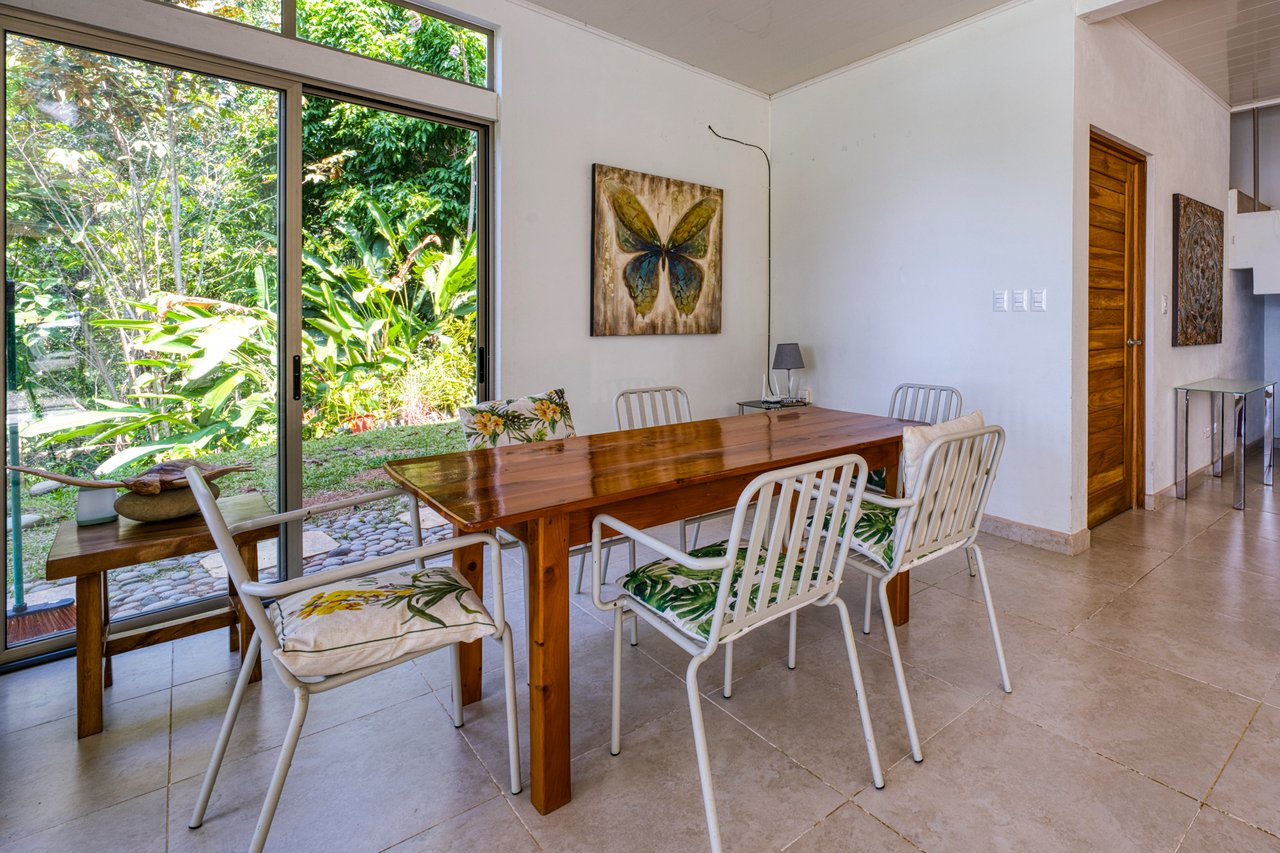 12.25 ACRES – 3 Bedroom 2 Story Ocean View Home 10 Min To The Beach!!!
