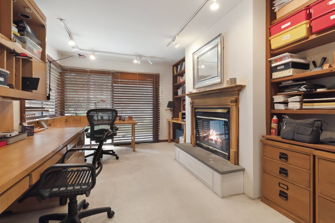 49 Twin Lakes Road