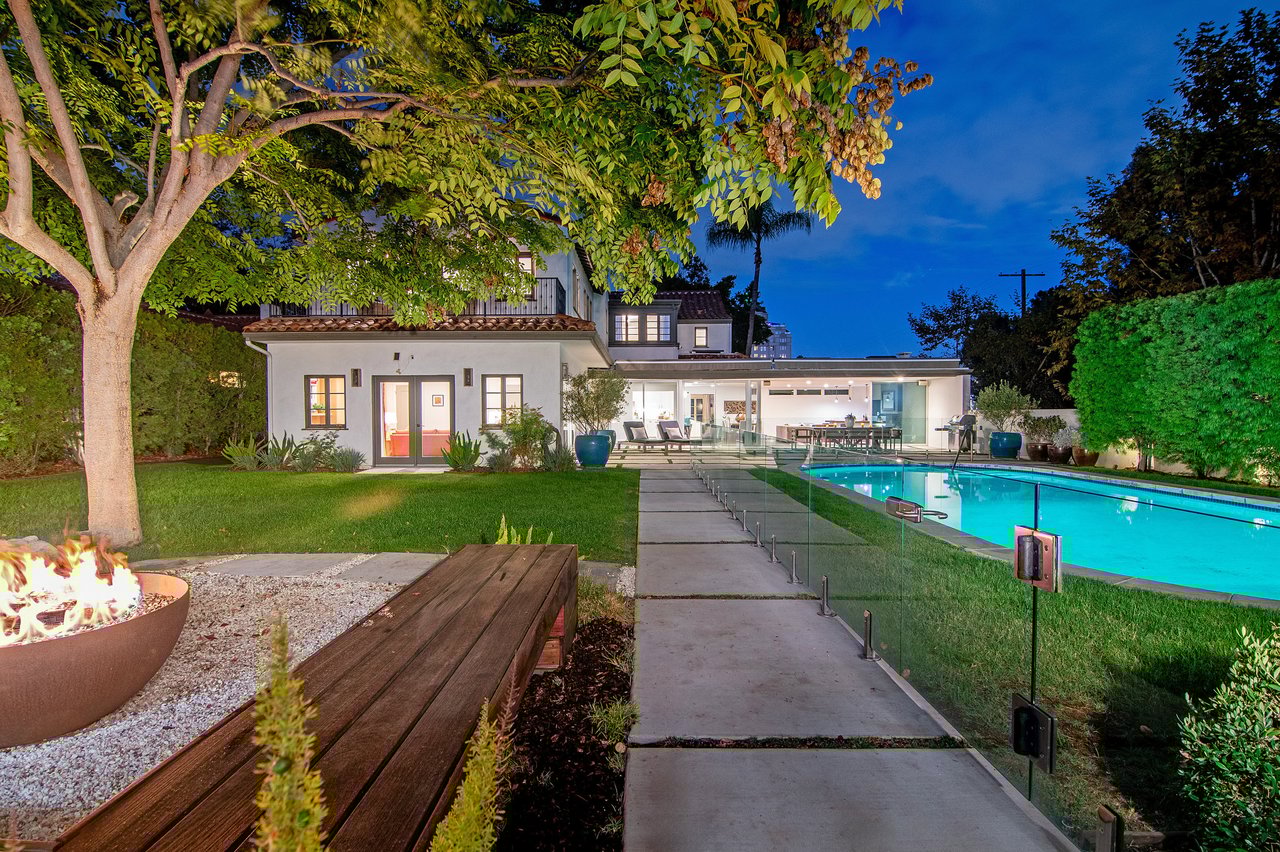 501 N Cahuenga Blvd.