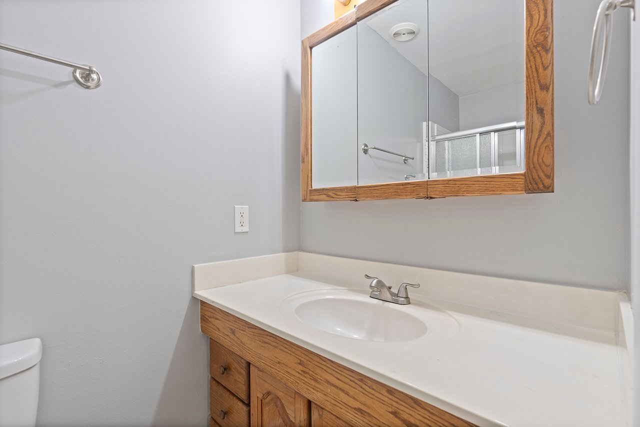 4 Bedrooms!! MADISON CITY SCHOOLS!!!