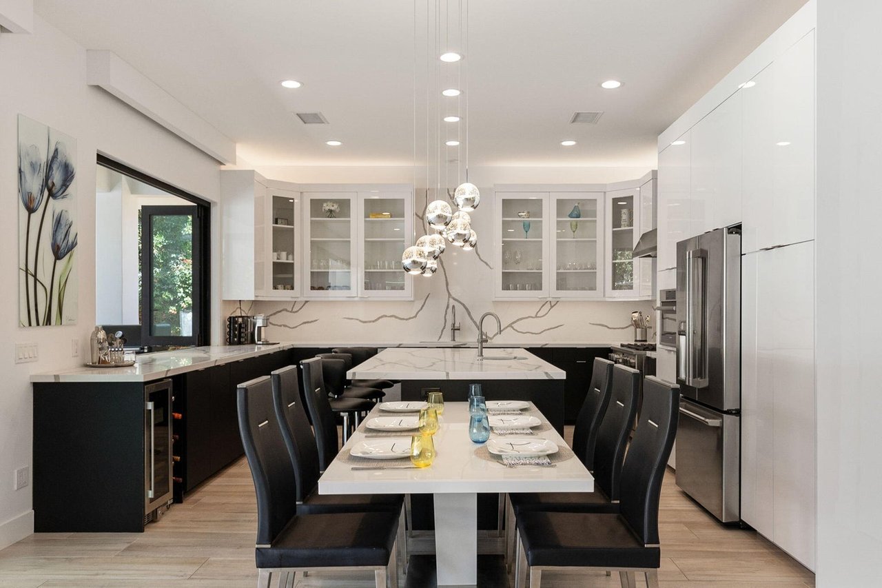 48165 Alder Lane