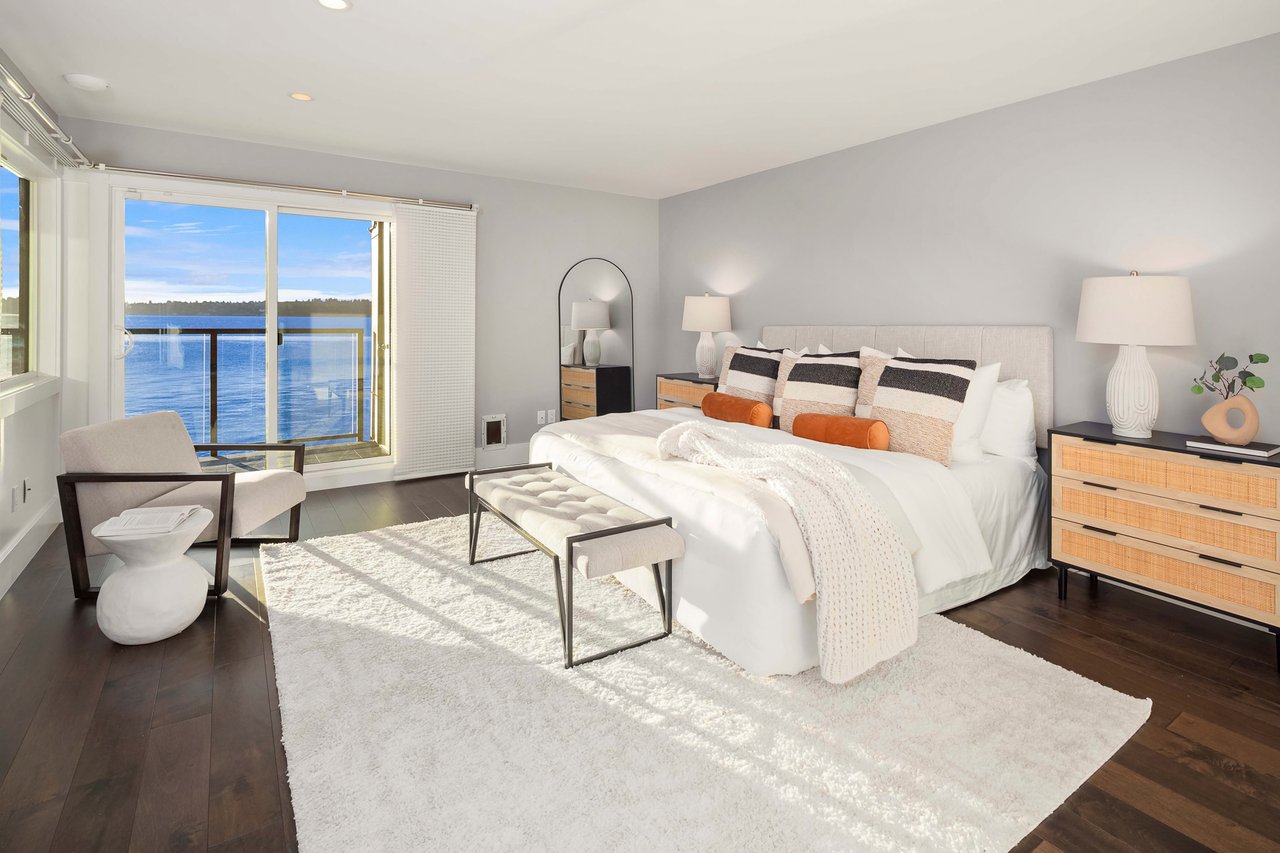 827 Lake Street S Unit: 208