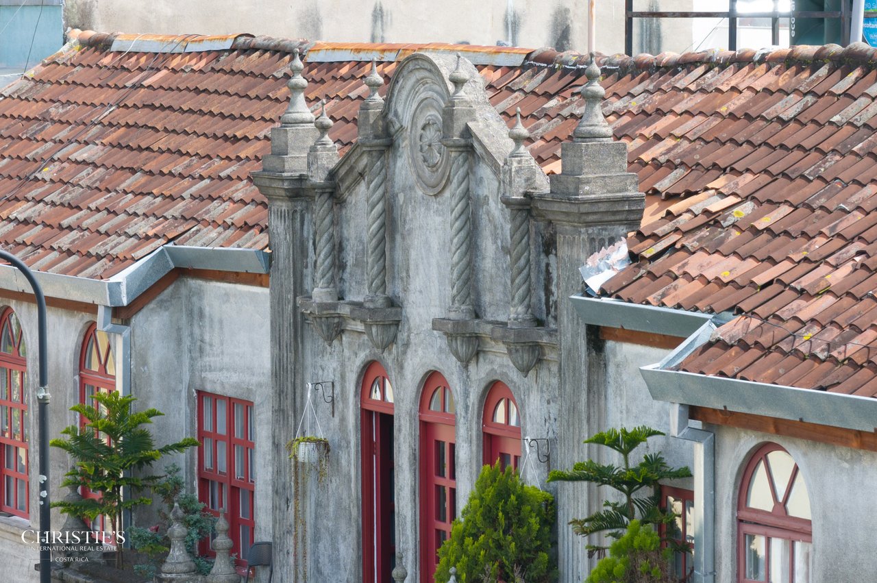 Edificio Jiménez- A Timeless Architectural Gem in Historic San José