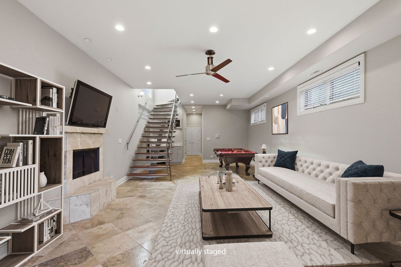 2115 W Superior Street 