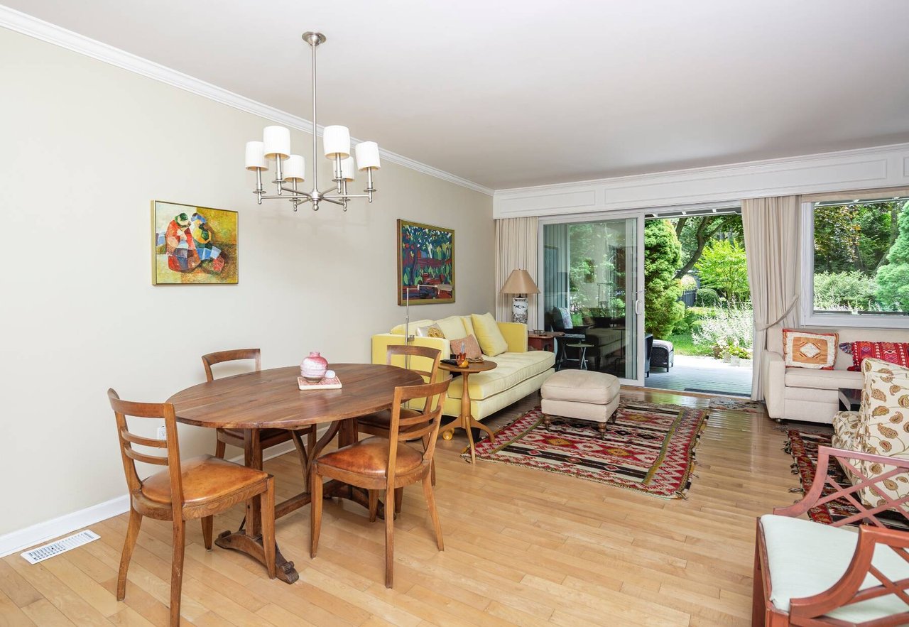 514 Pantigo Rd Unit 5