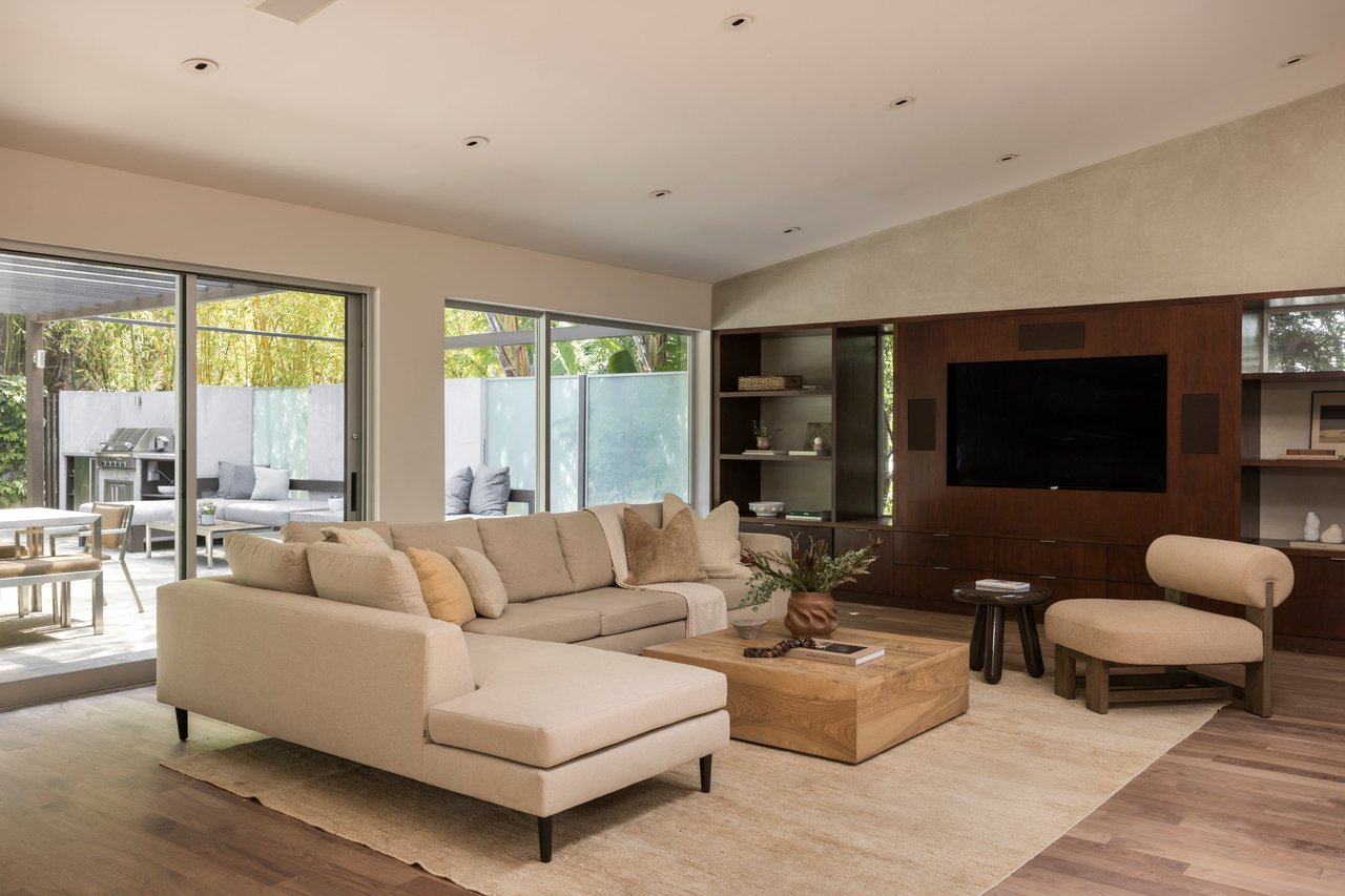 5524 Green Oak Dr, Los Feliz