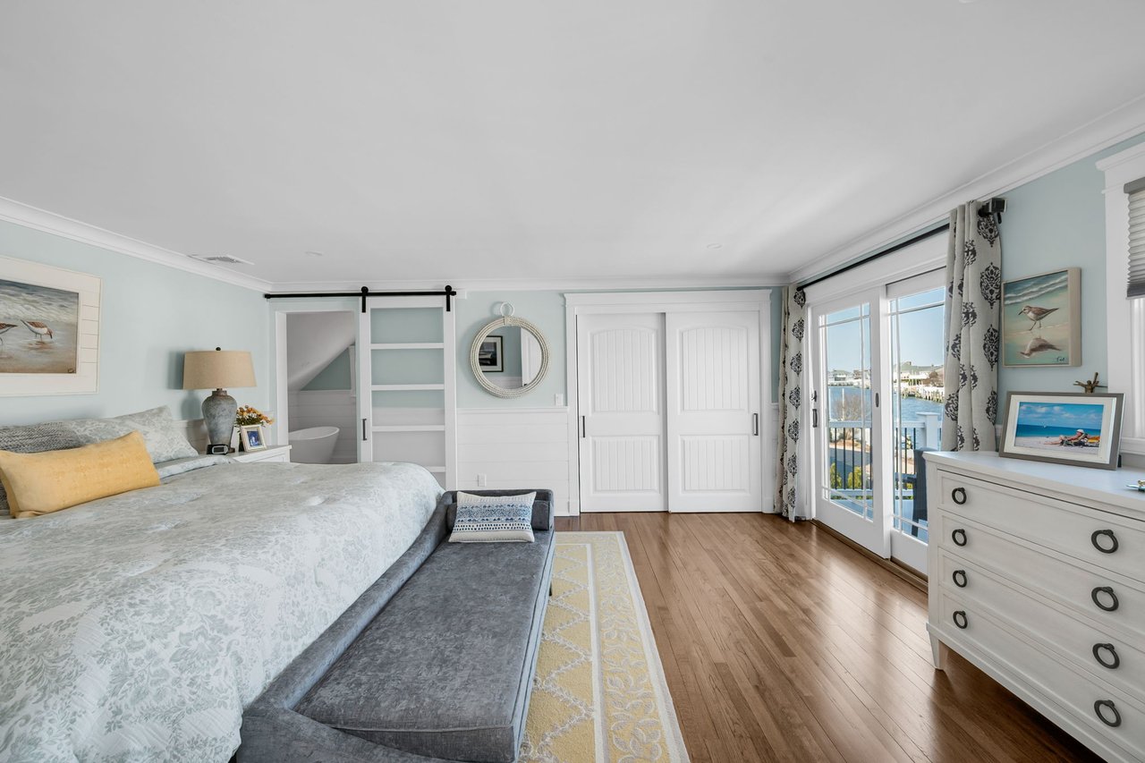 Exclusive Curtis Point Home with Pool