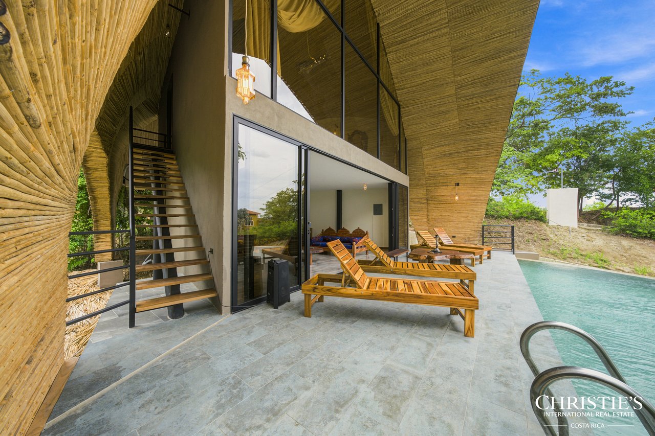 LE CLOS - An Exclusive Three-Residence Estate 