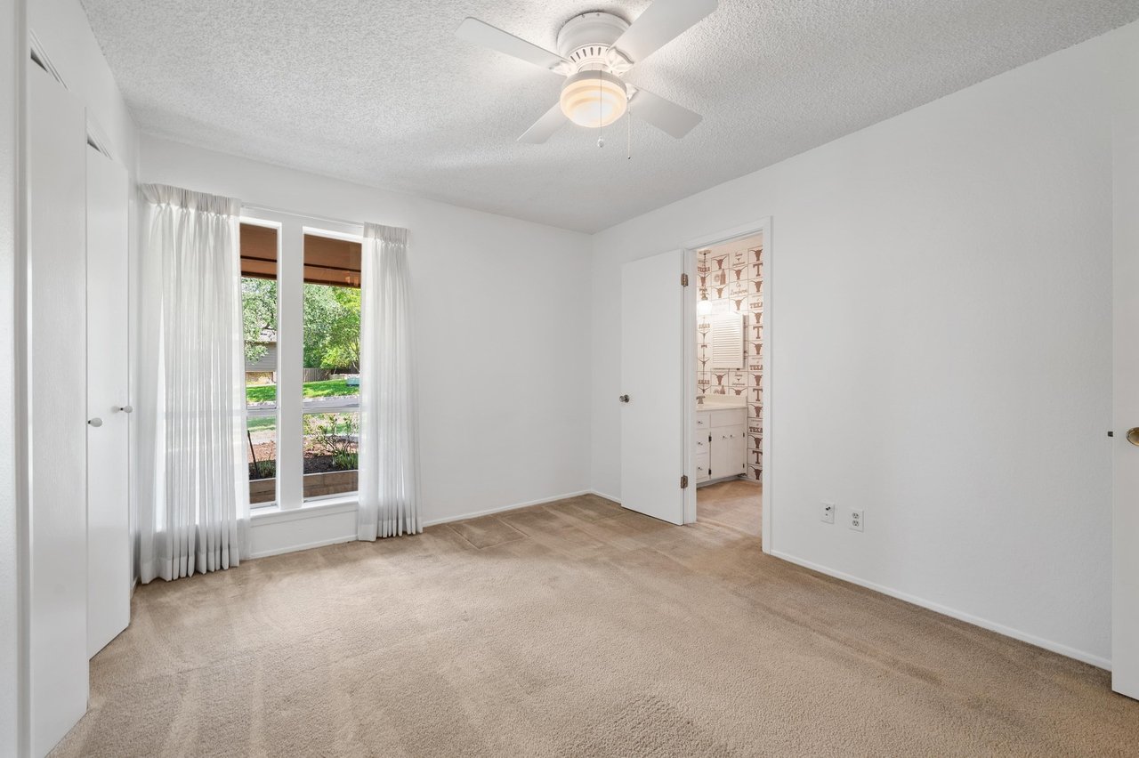 7602 Parkview Circle
