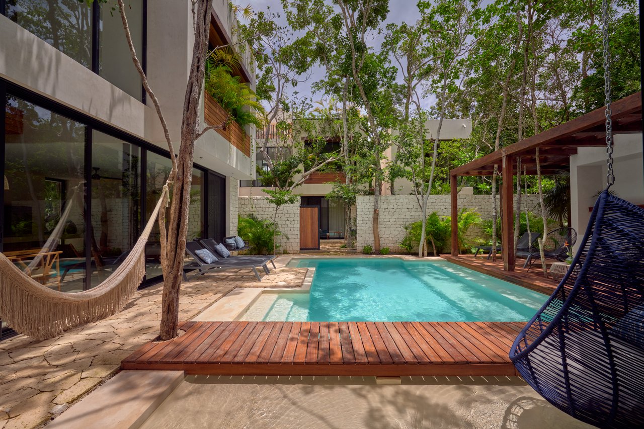 Casa Lydia | 3BR Villa w/ Walk-Out Pool Suite
