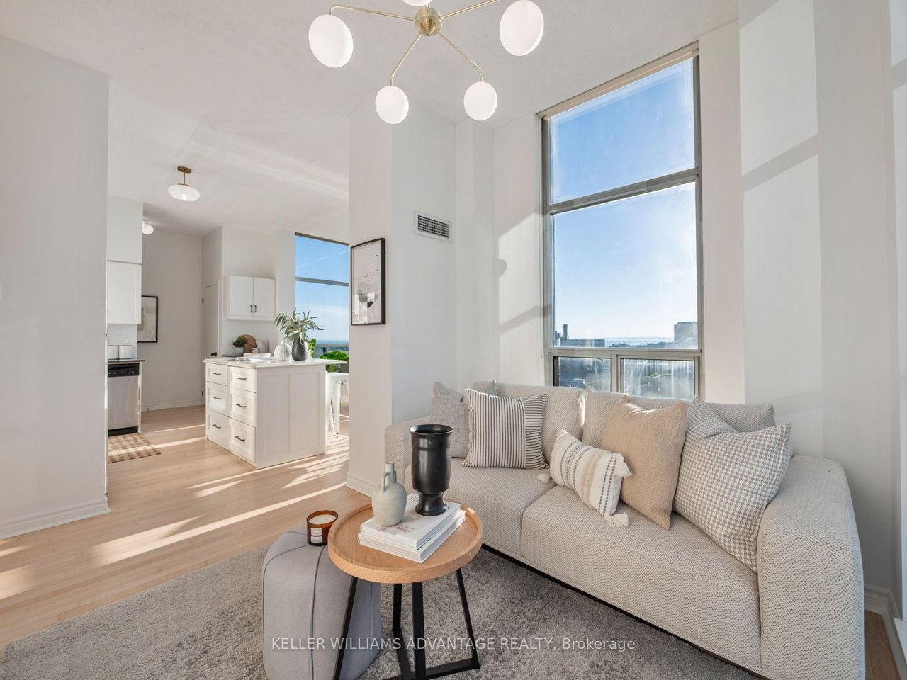 PENTHOUSE ESCAPE IN THE TOWN