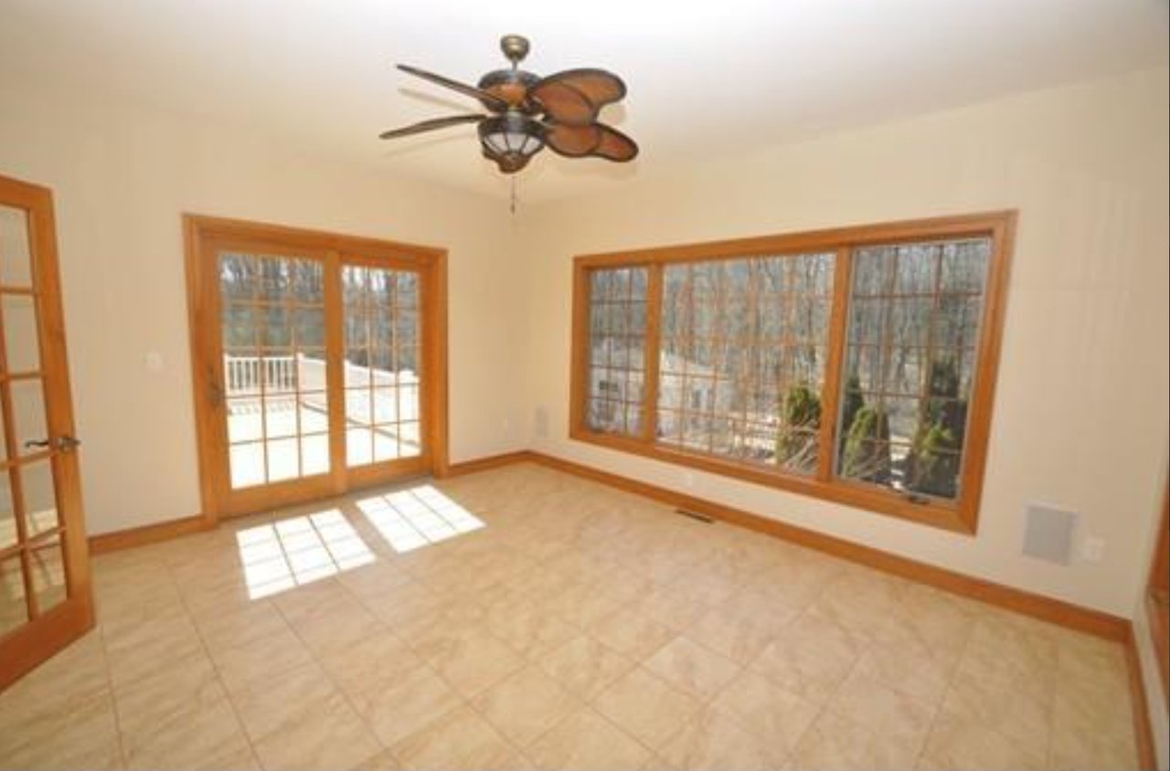 13 Meadowlark Farm Ln