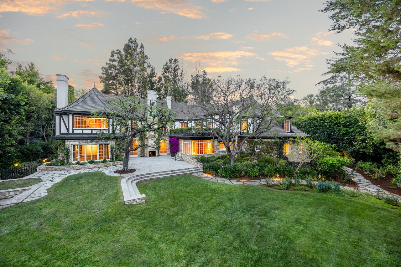 A Late Record-Label Exec’s L.A. Mansion Just Sold for a Big Discount