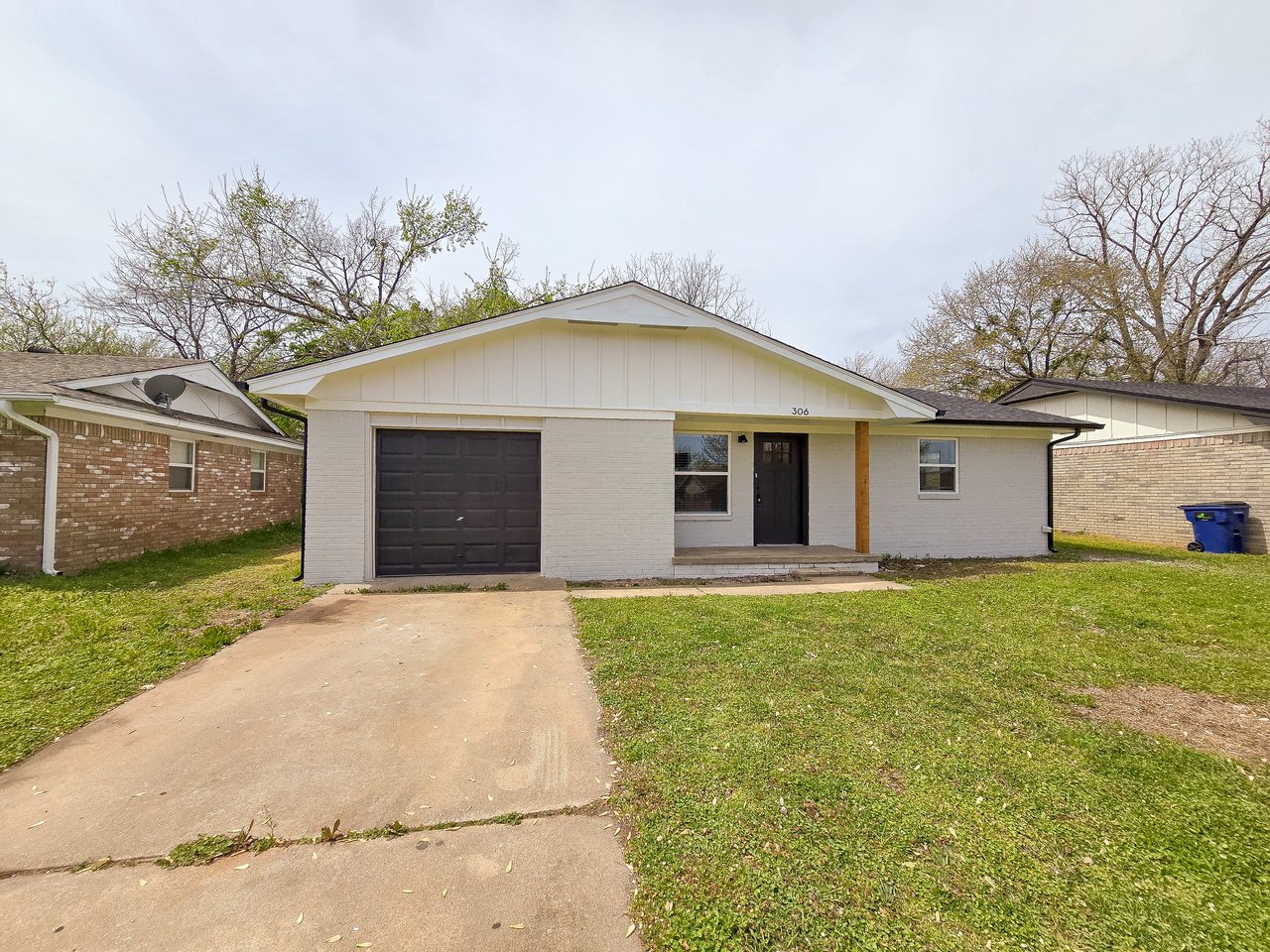 306 Linda Ln 