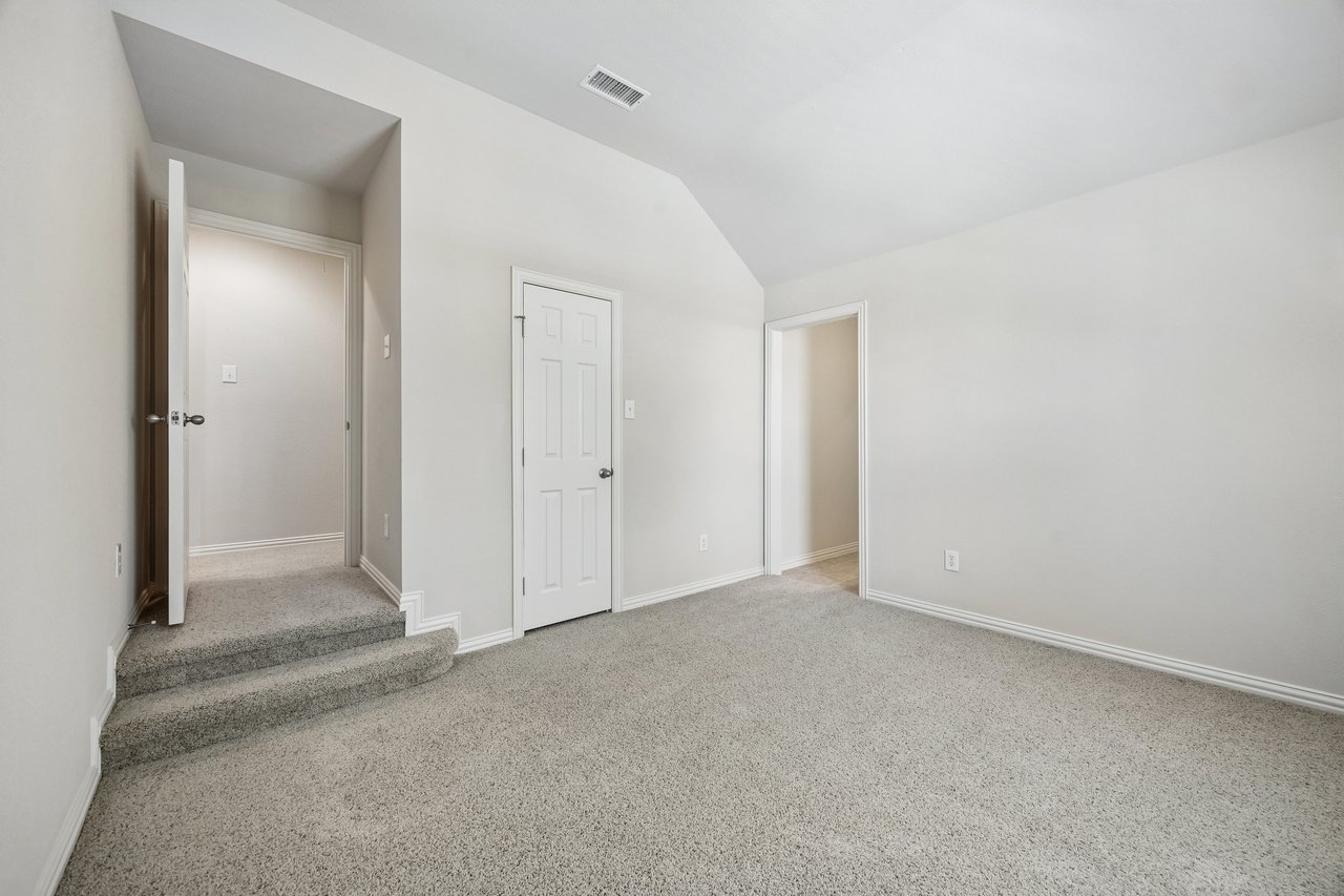 7001 Handen Drive