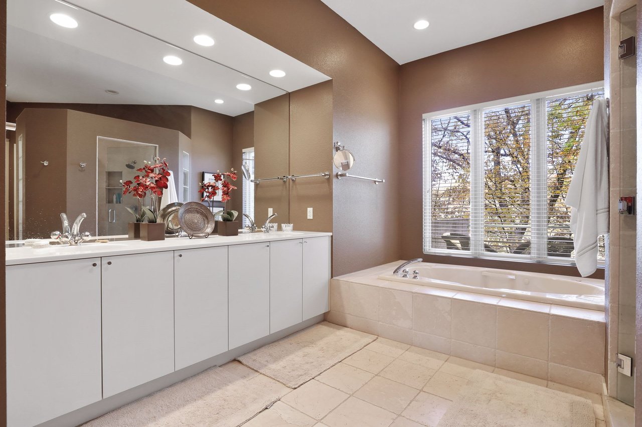 13964 Emerald Ridge, Minnetonka