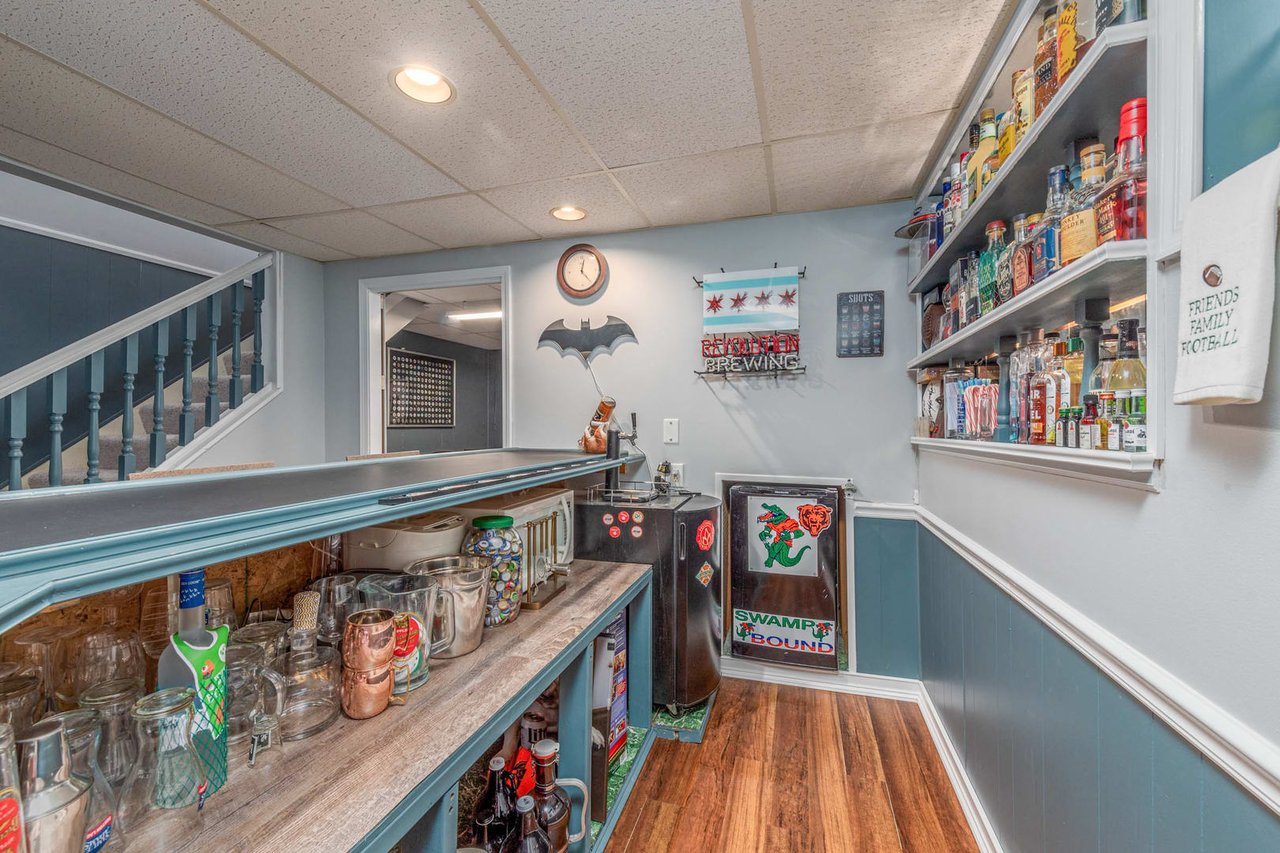 5390 Lansbury Circle