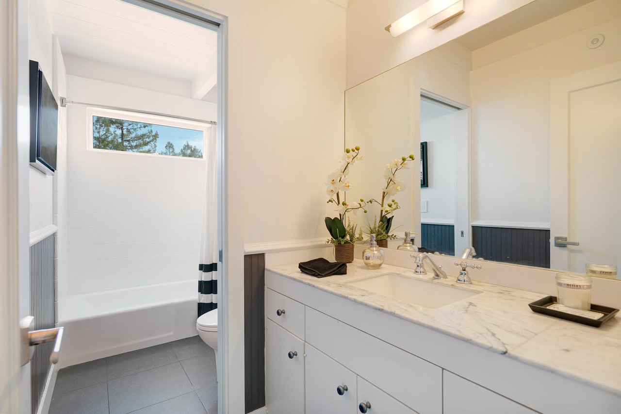 555 Iron Springs Road, Fairfax