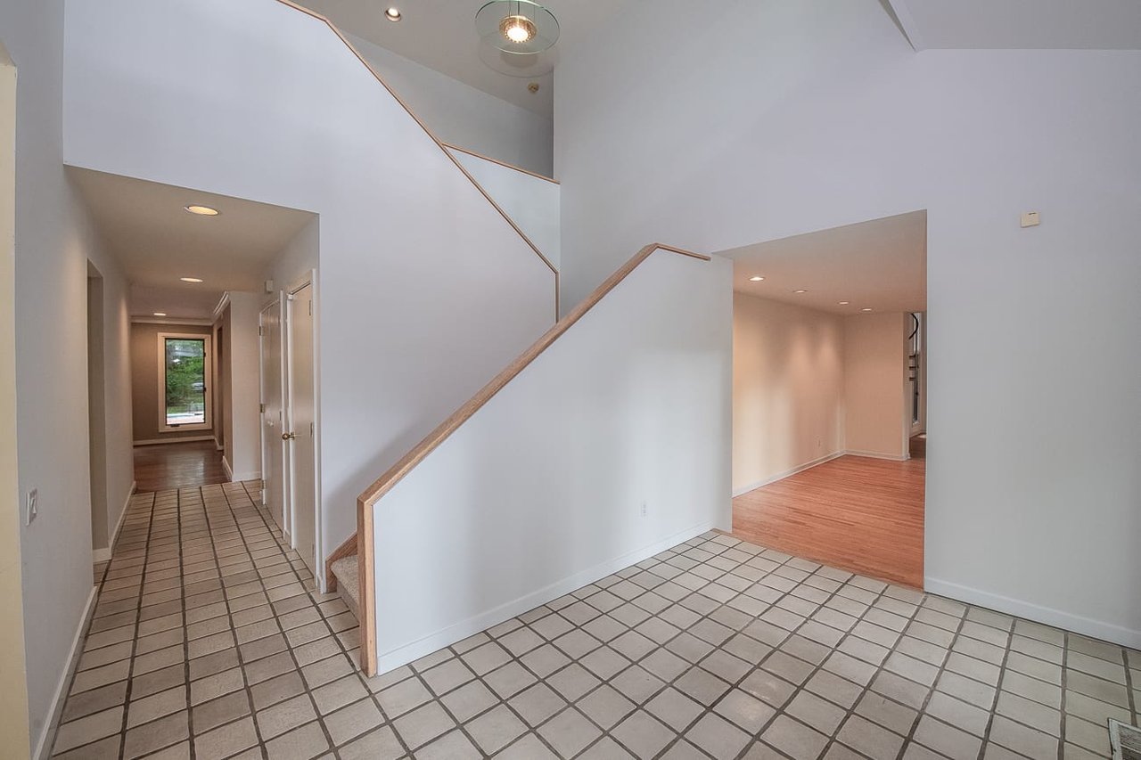 Bryn Mawr Custom Contemporary