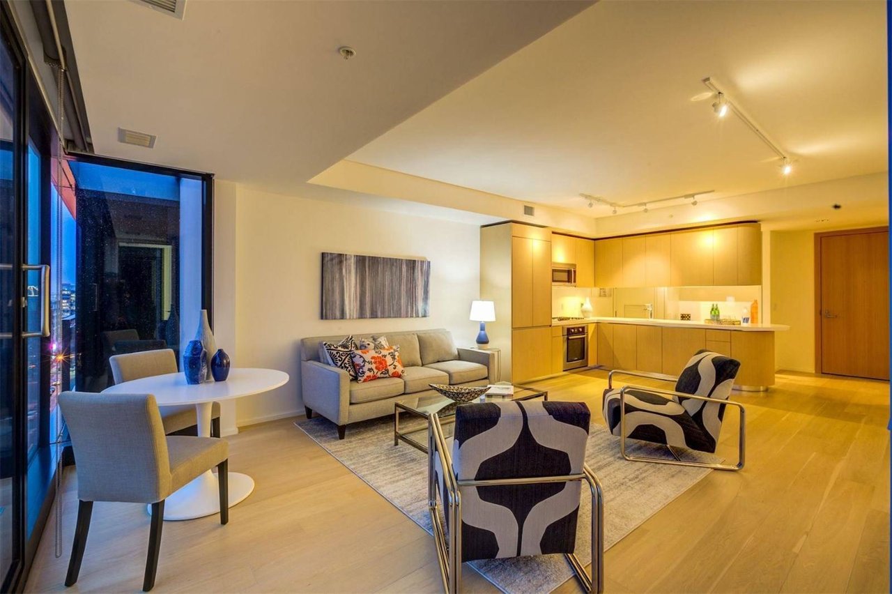 920 I St NW, #1105