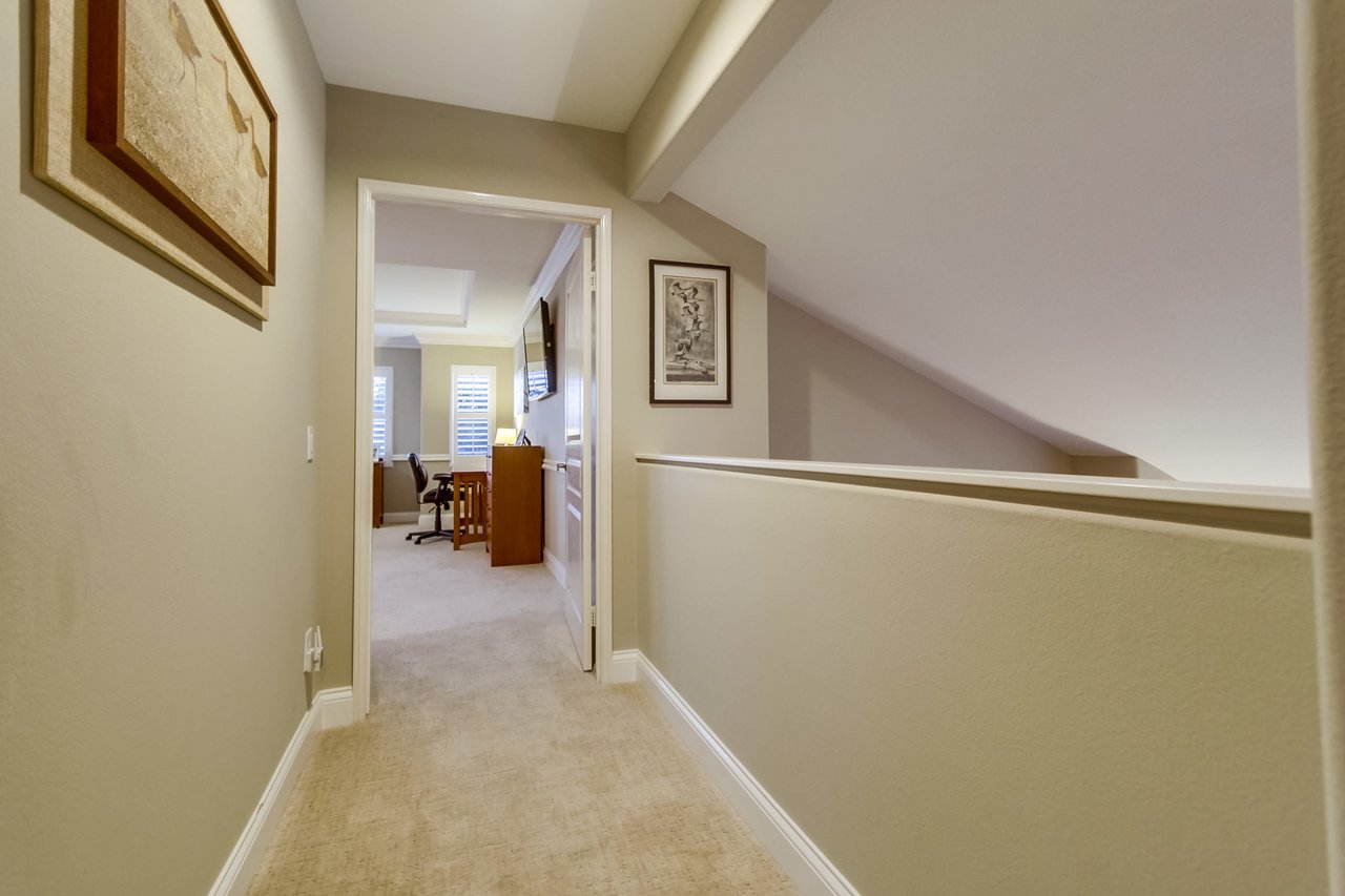 3719 Sandpoint Ct
