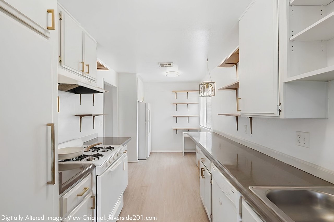 12940 Riverside Dr #201, Sherman Oaks