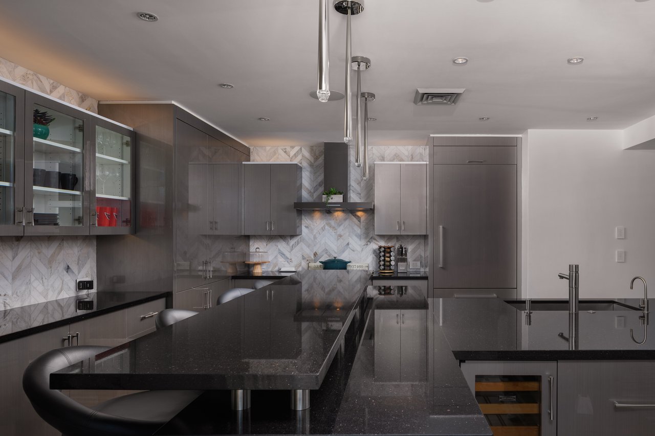 140 E RIO SALADO Parkway 1201