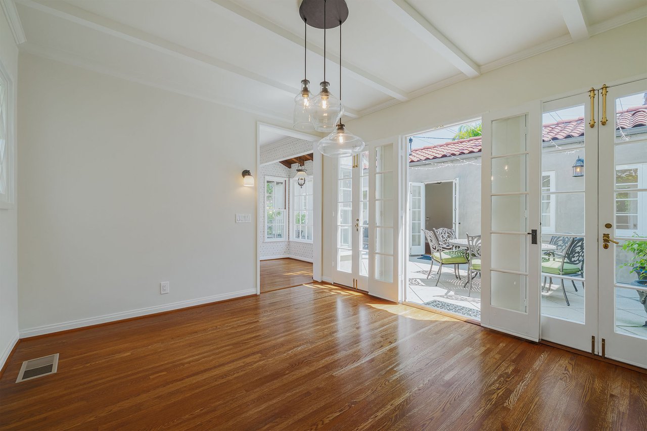 1243 Rossmoyne Avenue