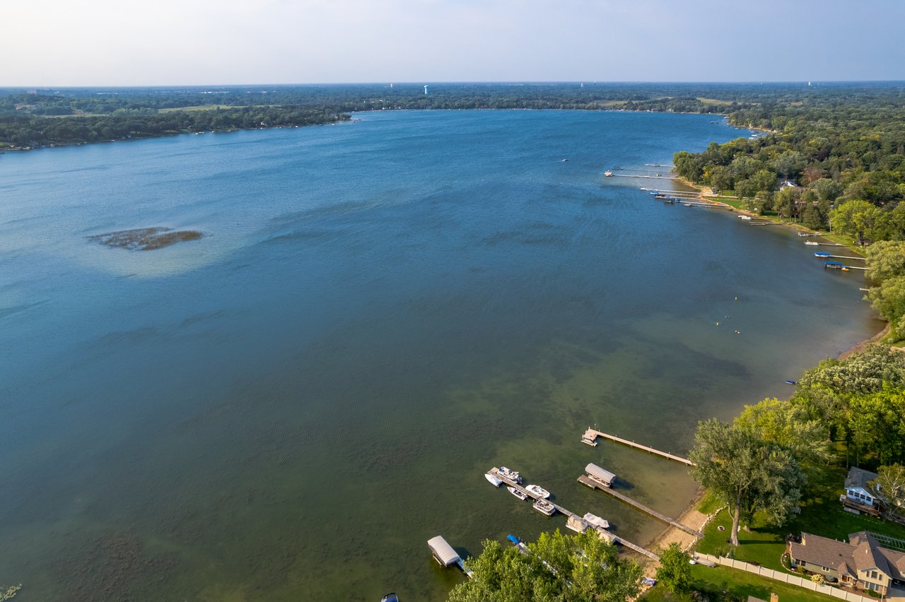 The 2026 Waterfront Seller Thinks Differently