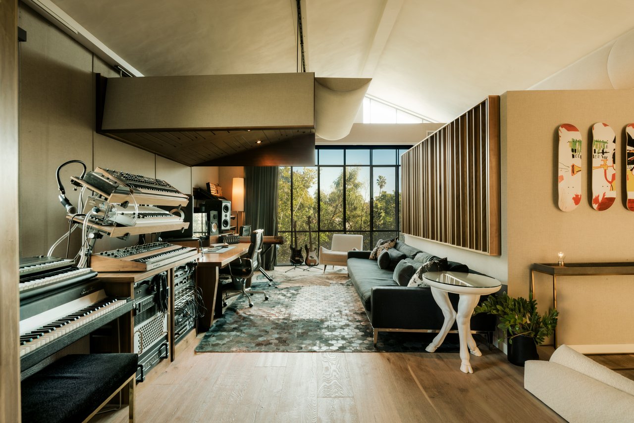 657 Milwood Ave, Venice 