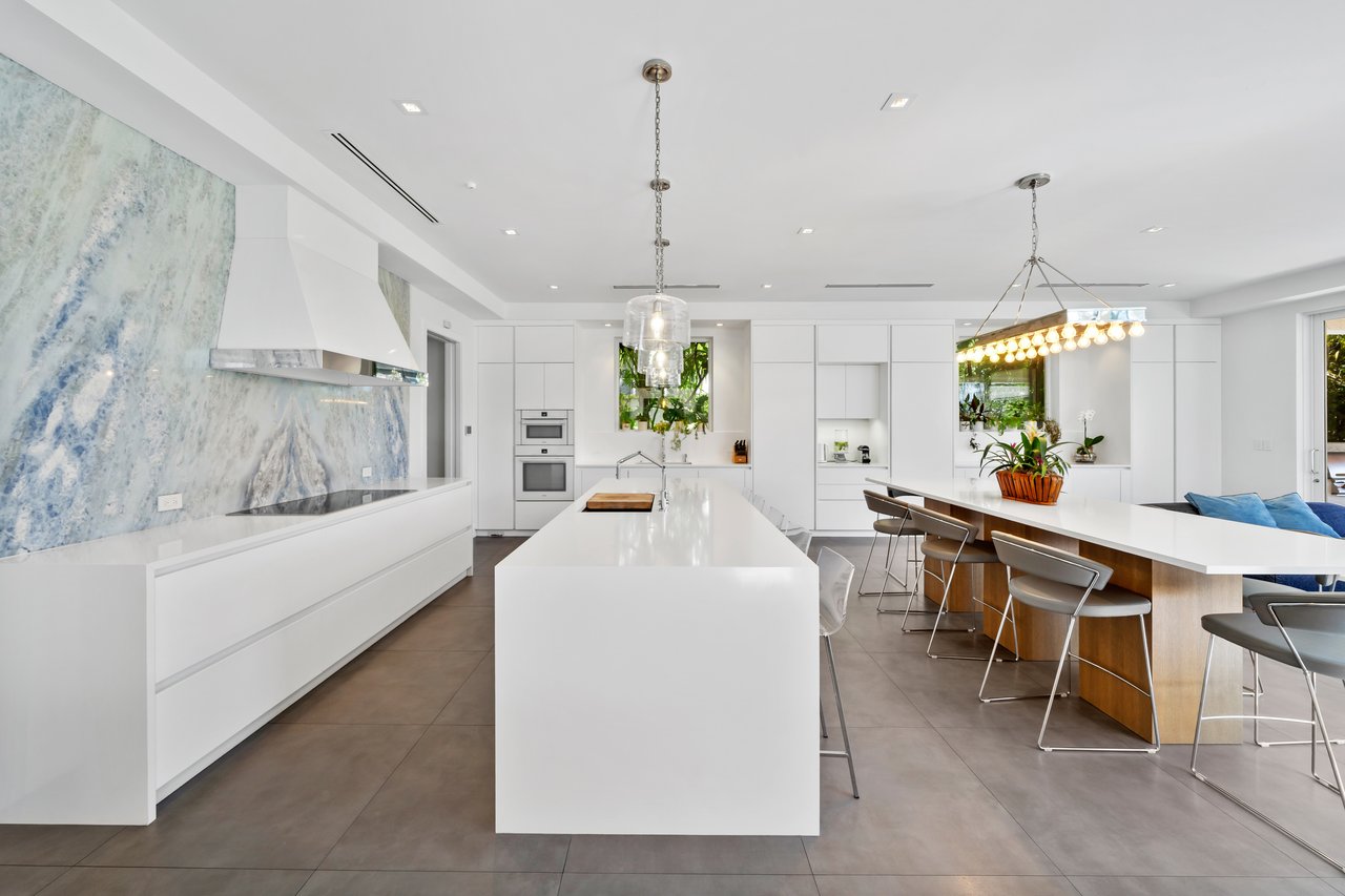 180 Cape Florida Drive