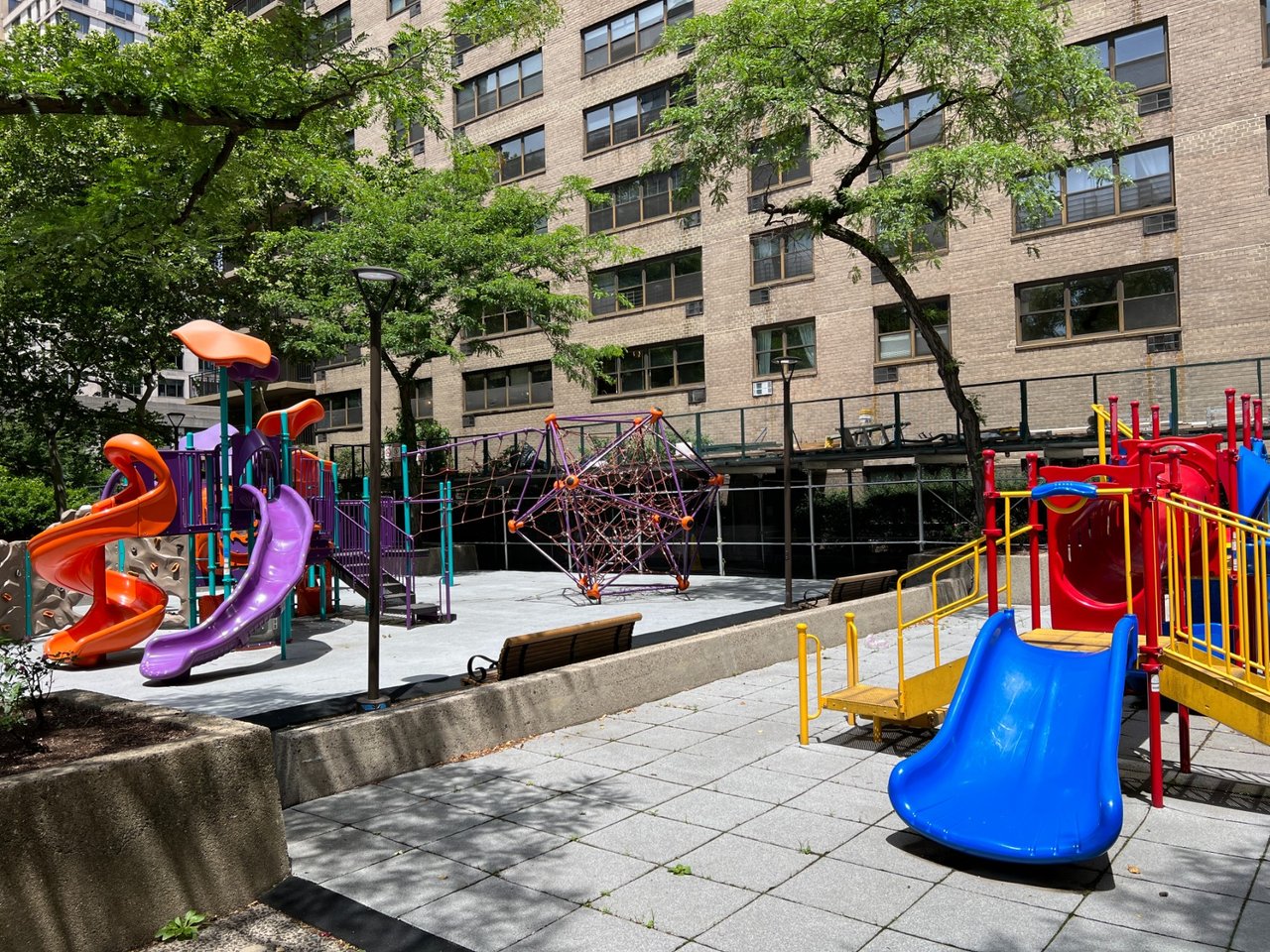 140 West End Avenue, #2AB