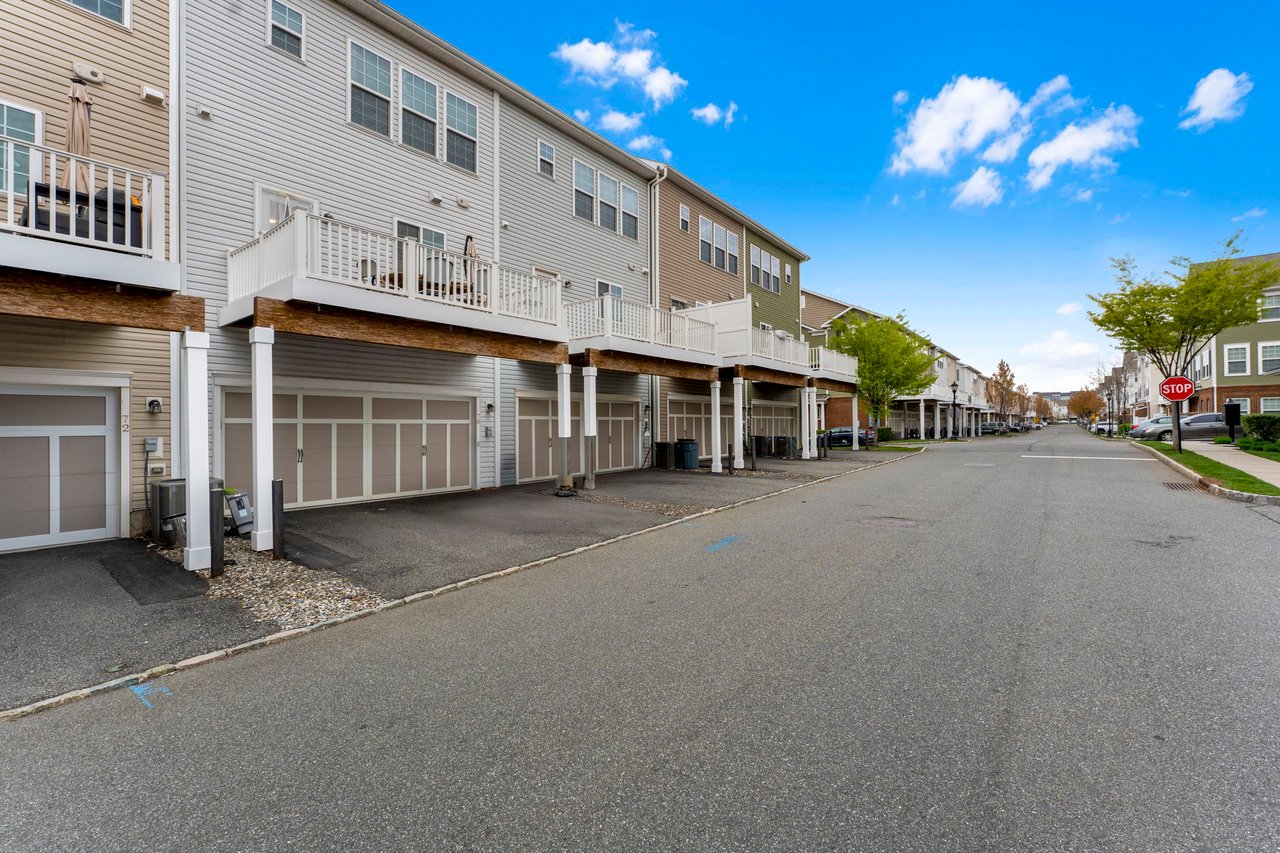 70 Wesmont Dr