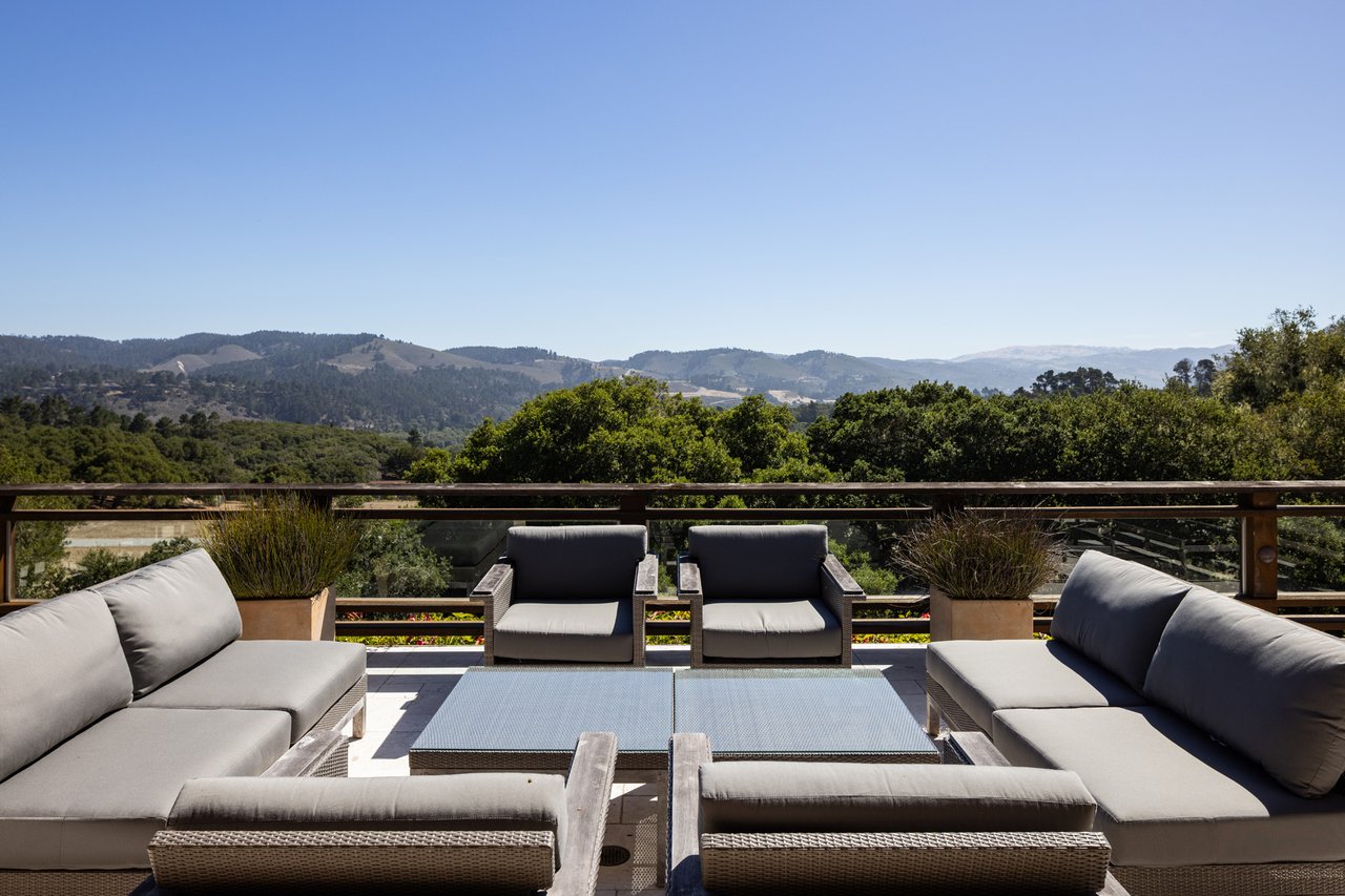 Where Modern Elegance Meets Coastal Serenity