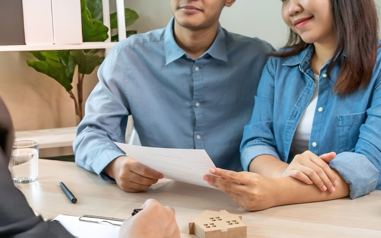 Navigating the 2024 Real Estate Wave: Strategies for Sellers