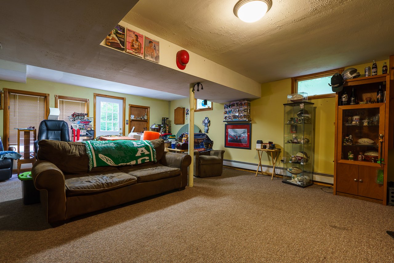6511 Glen Road