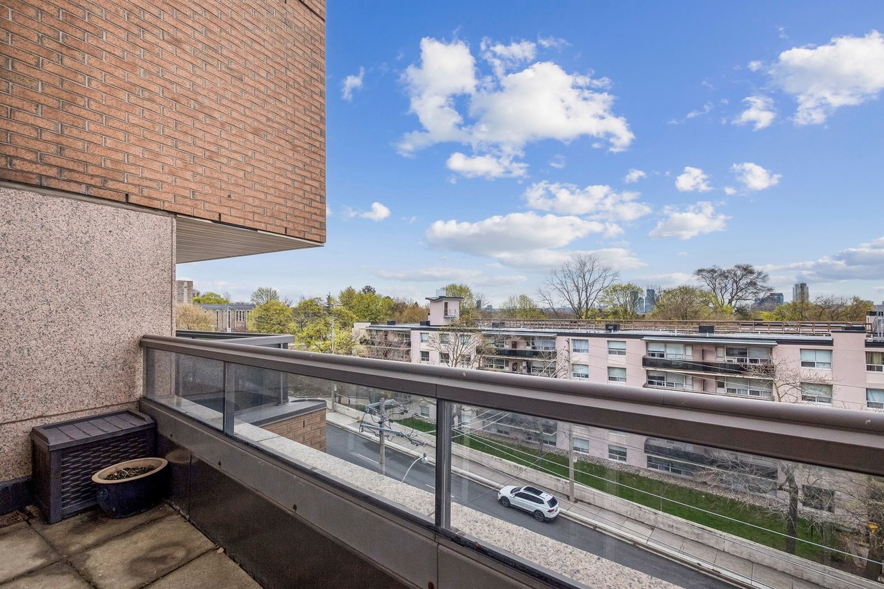 1818 Bayview Avenue #605