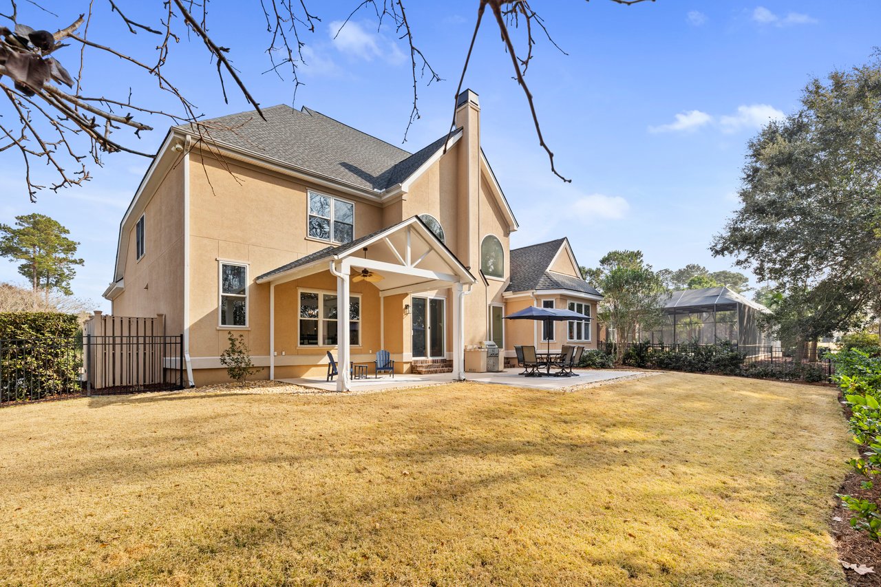 257 Farnsleigh Avenue