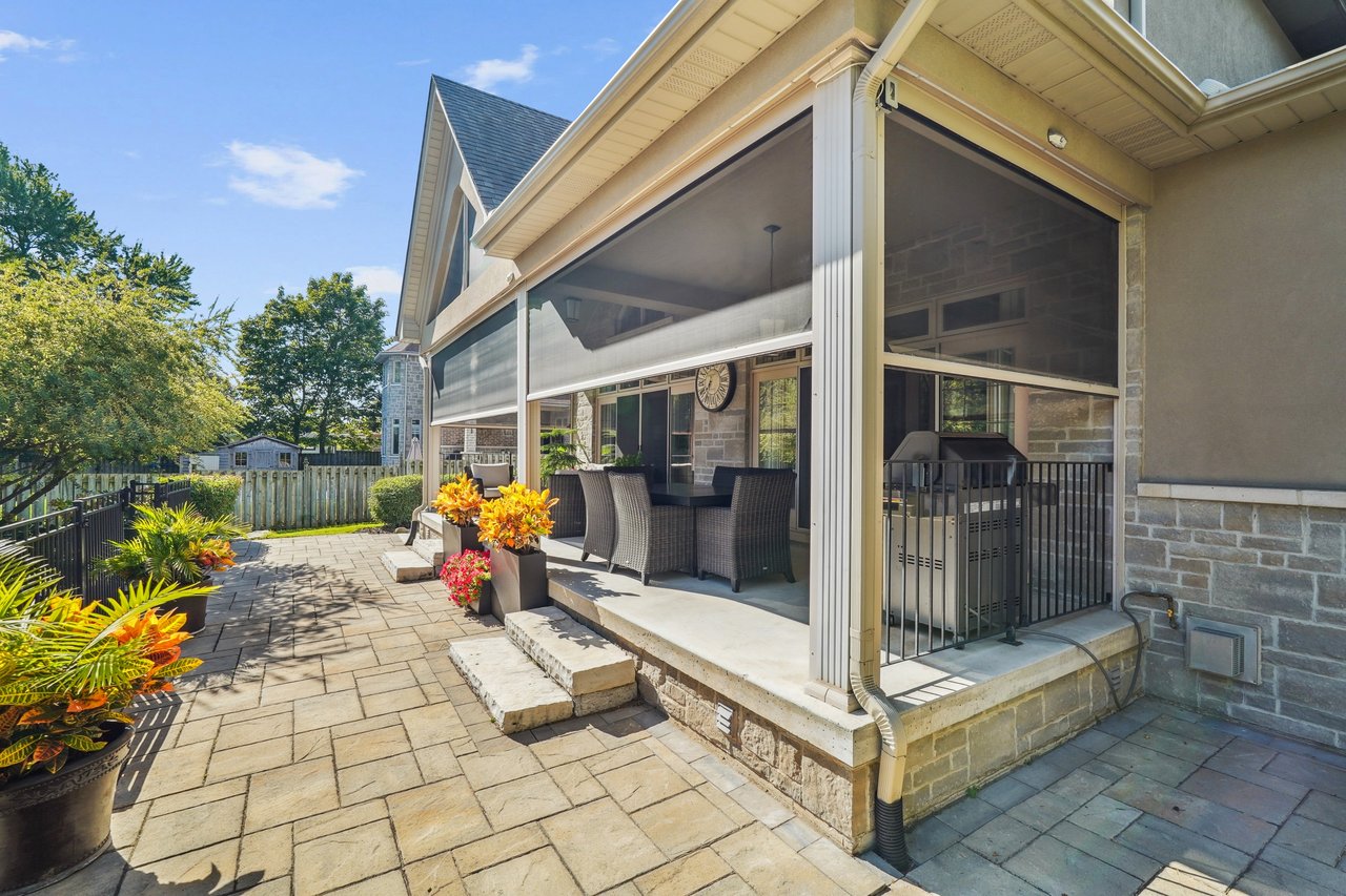 Show-stopping luxury in the heart of Southwest Oakville