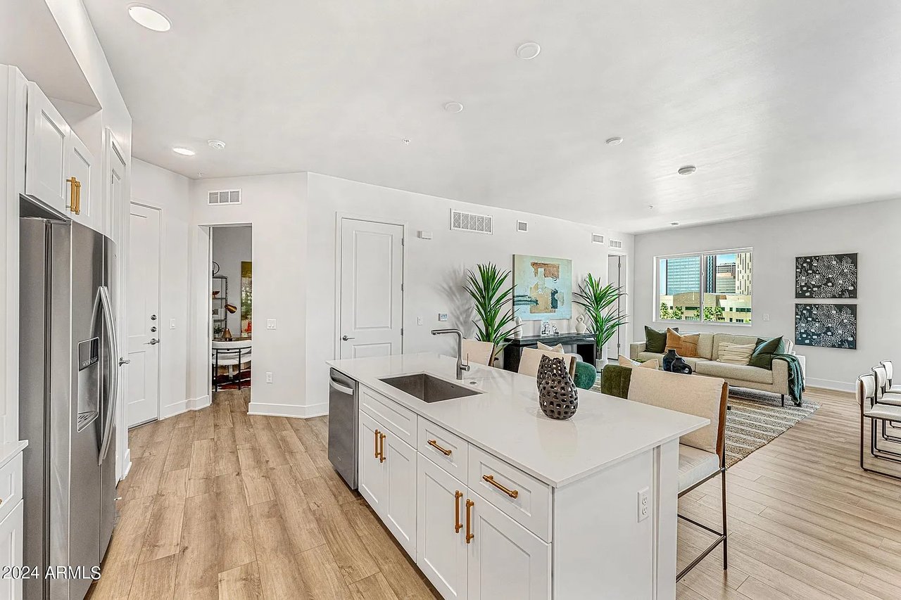 3131 N CENTRAL Avenue, 3012, Phoenix Unit: 3012