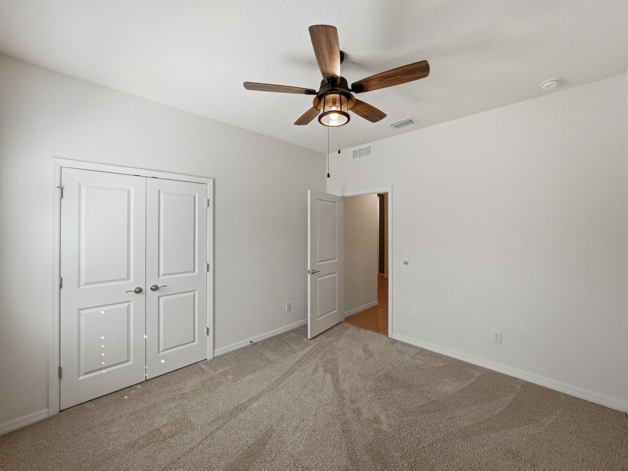 12717 EASTPOINTE DR