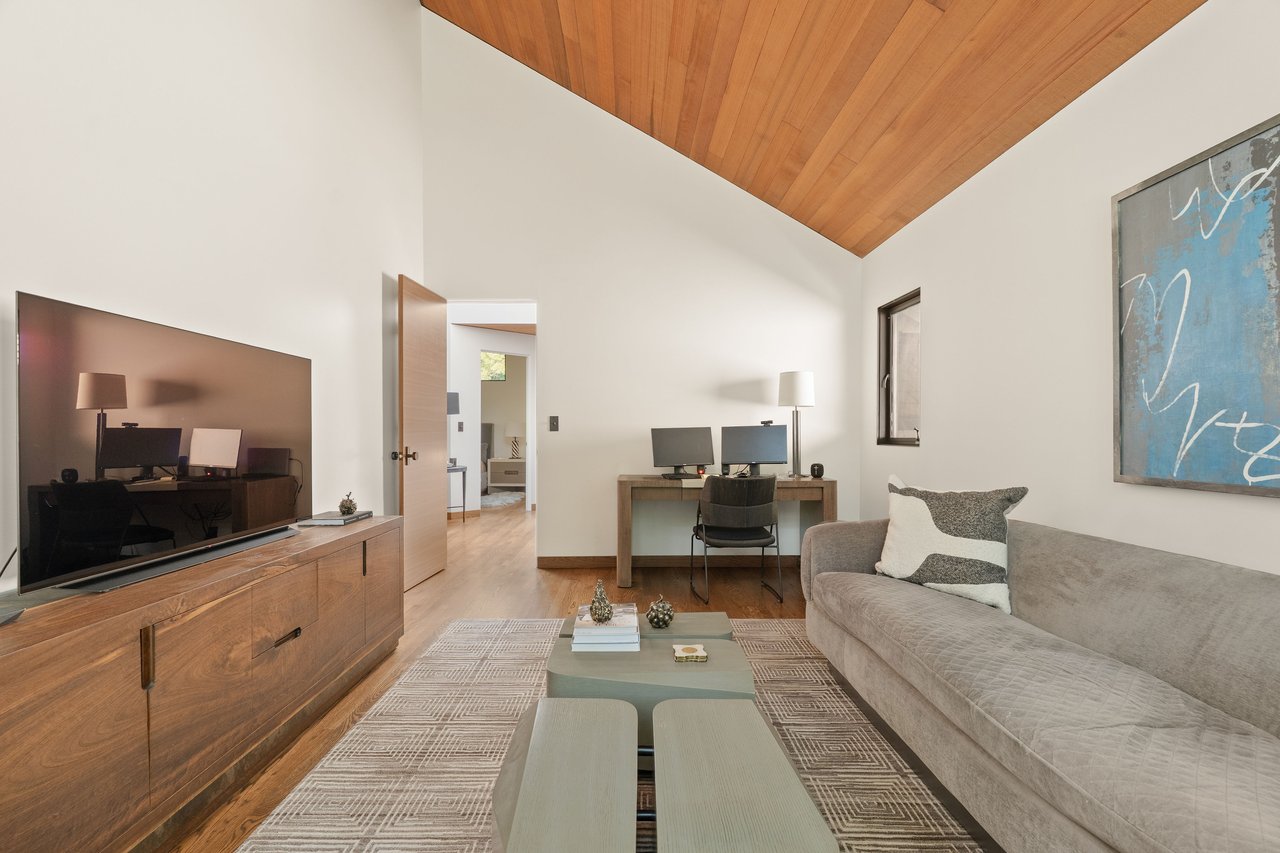 Architect Saul Zaik Designed Northwest Regional Modern Masterpiece 