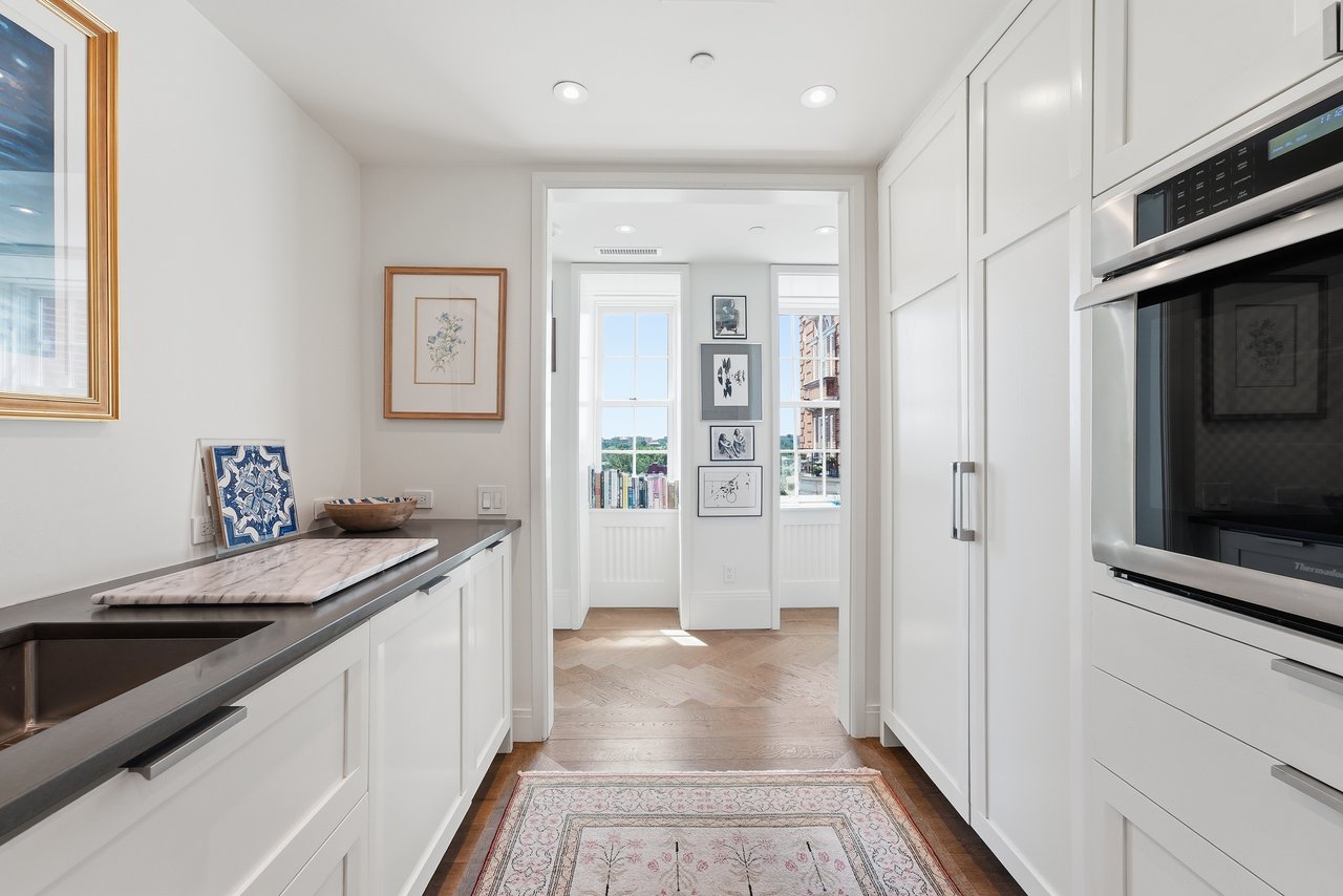 2660 CONNECTICUT AVENUE NW 3B