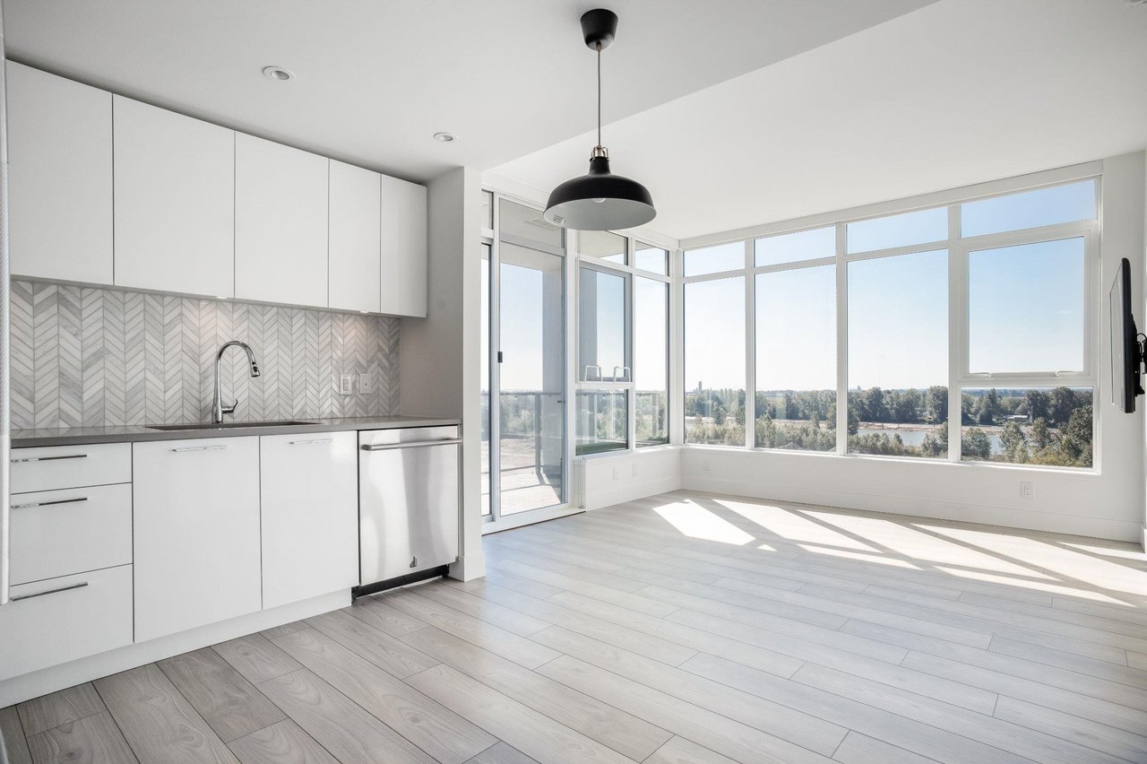 3581 E Kent Ave N, #1105