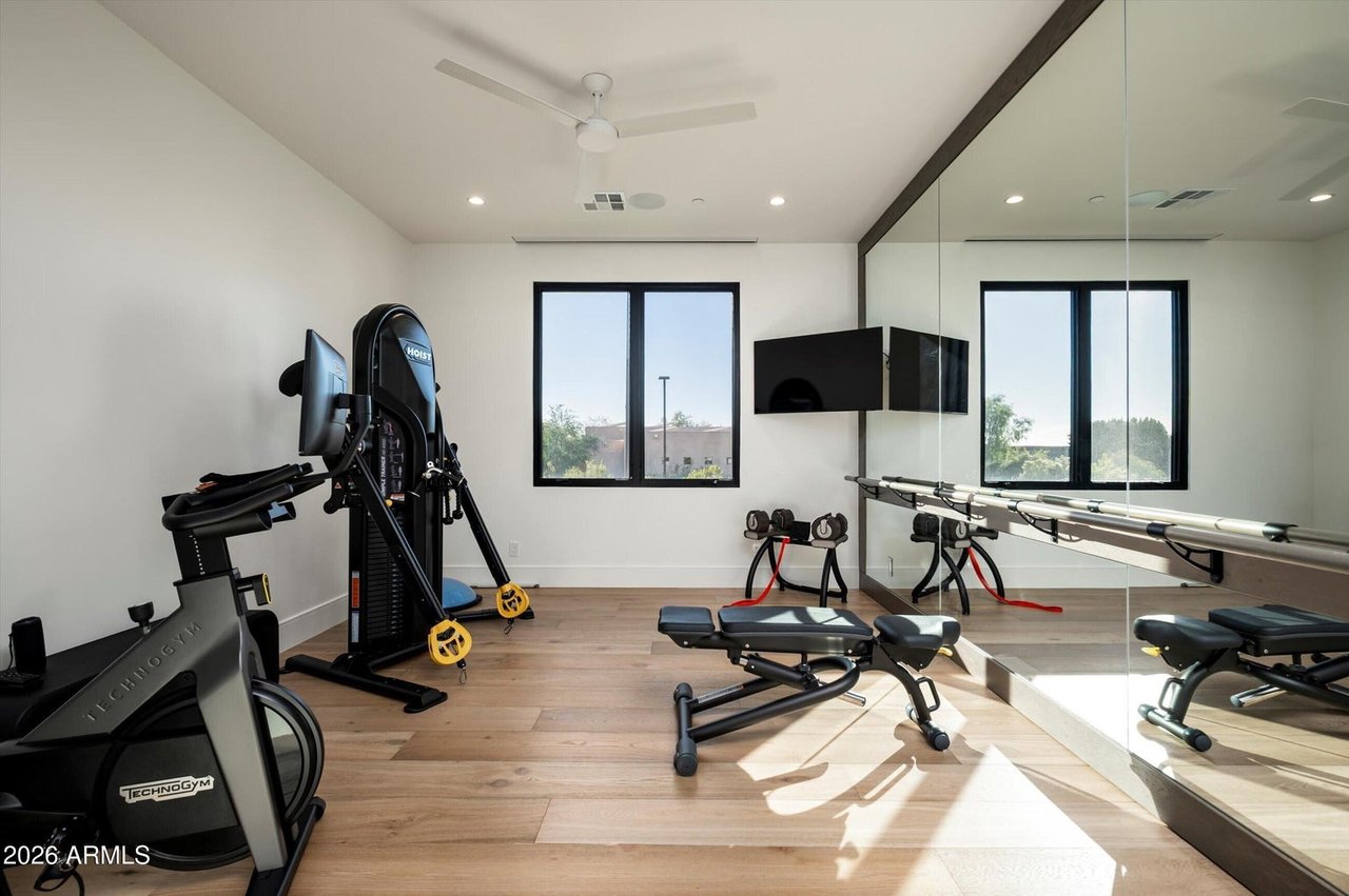 9245 E RIMROCK Drive