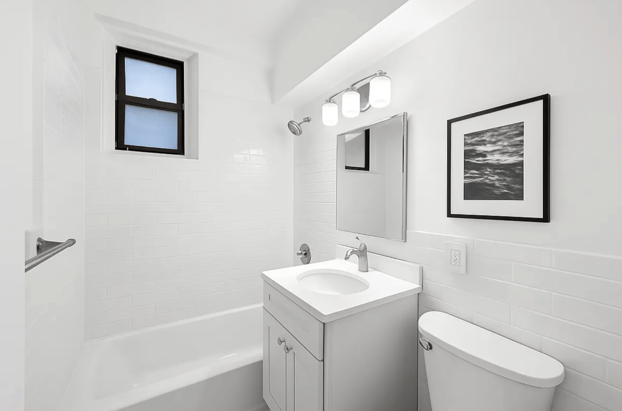 330 Third Avenue #1J
