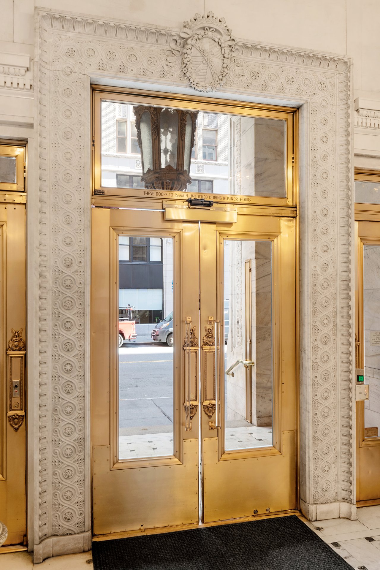 201 Sansome St #401