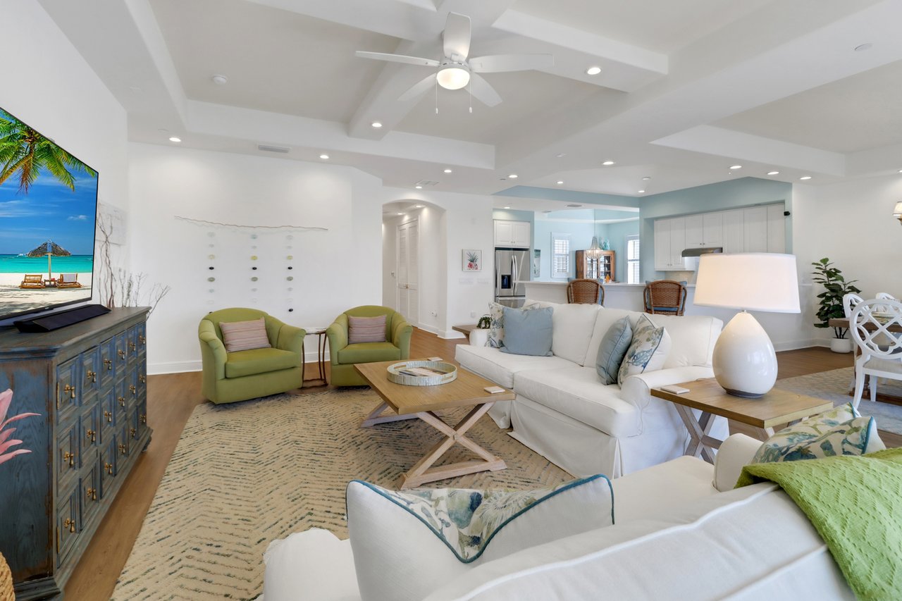 562 Avellino Isles CIR # 201