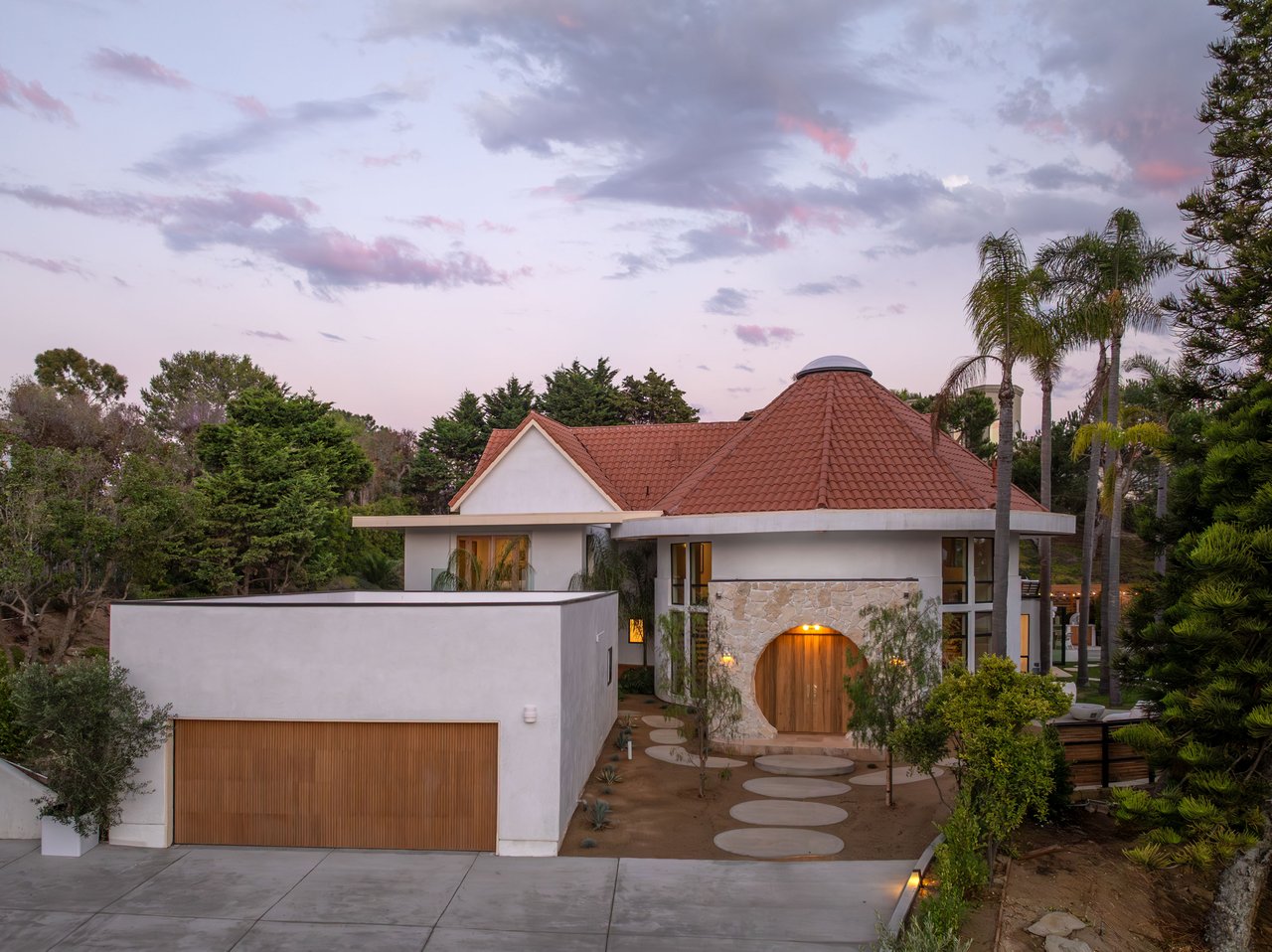 A Modern Coastal Sanctuary in Rancho Del Mar